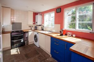 Kitchen- click for photo gallery
